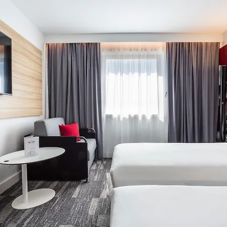Hotel Novotel Centre 4*