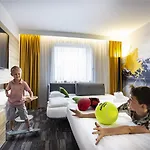 Novotel Centre 4*