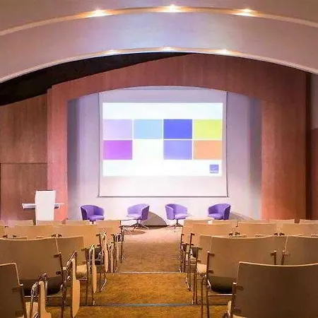 Novotel Centre 4*