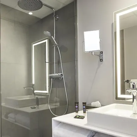 Novotel Centre Atria 4*