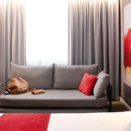 Novotel Centre Hotel 4*