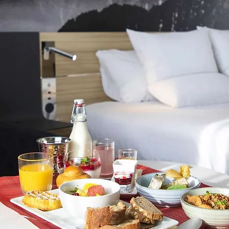 Novotel Centre Hotel
