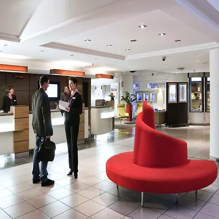 Novotel Centre Hotel